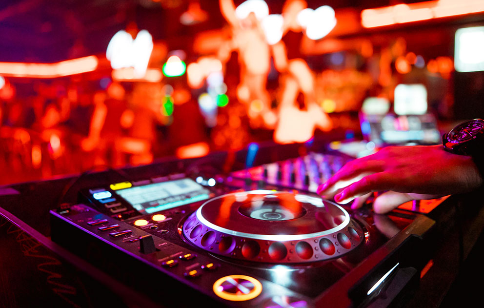 private party mobile dj Devon